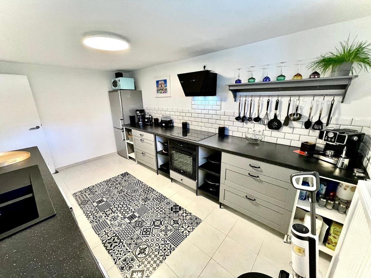 Apartment 100m2 Im Haus Am Mit Garten Bei Potsdam *
